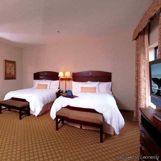 Hotel Hampton & Farmington